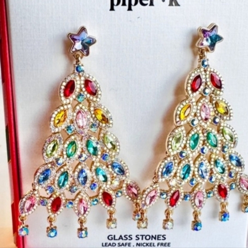Christmas tree 🎄 dangle earrings Brand New